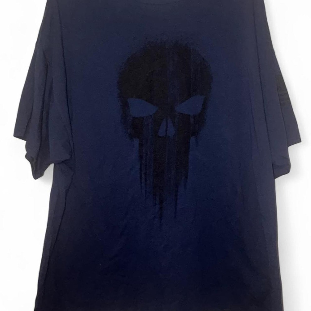 Gildan The Punisher Heavy Cotton T-Shirt with black skull graphic Size 3XL